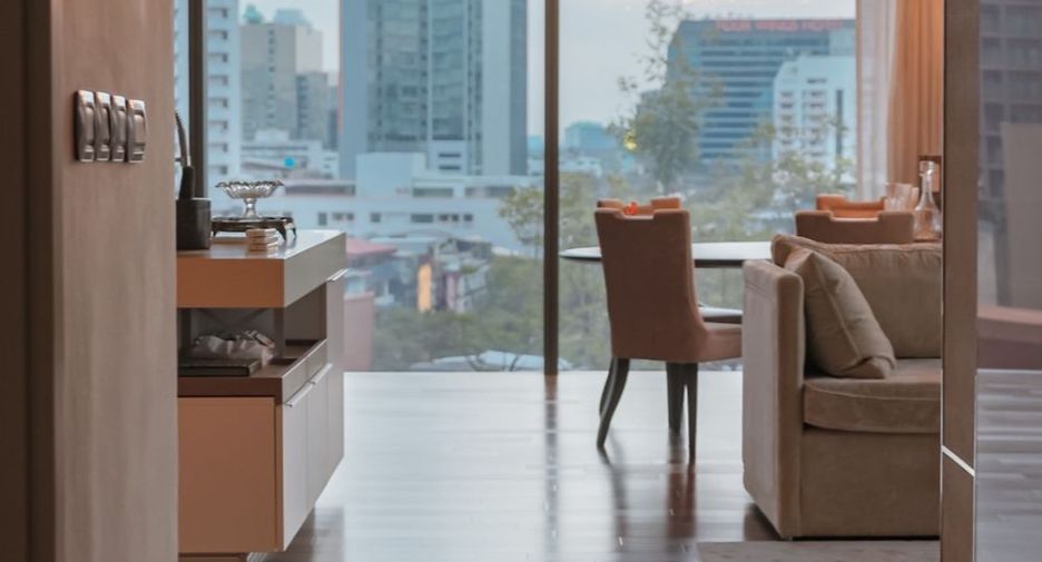 For sale 2 ベッドルーム condo in Khlong Toei, Bangkok
