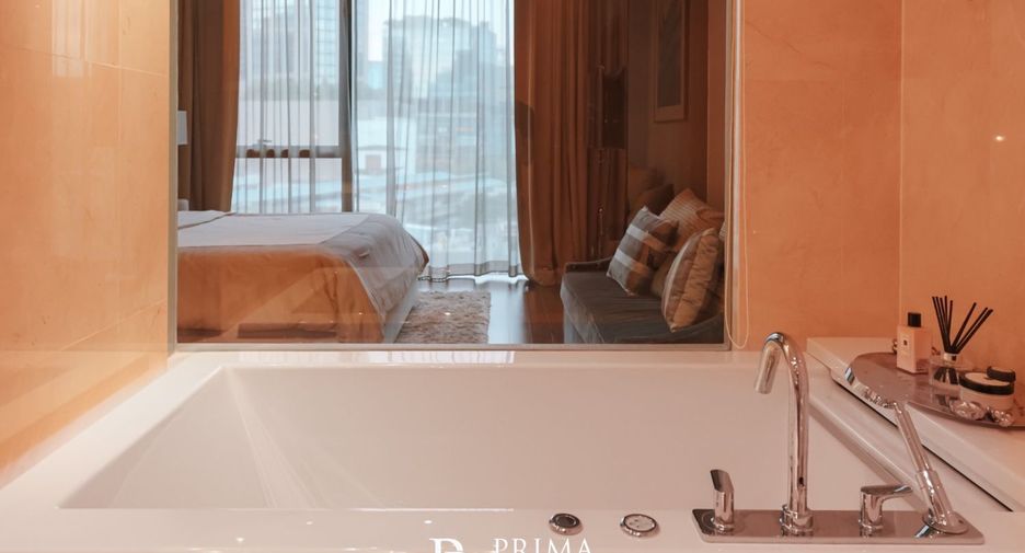 For sale 2 ベッドルーム condo in Khlong Toei, Bangkok