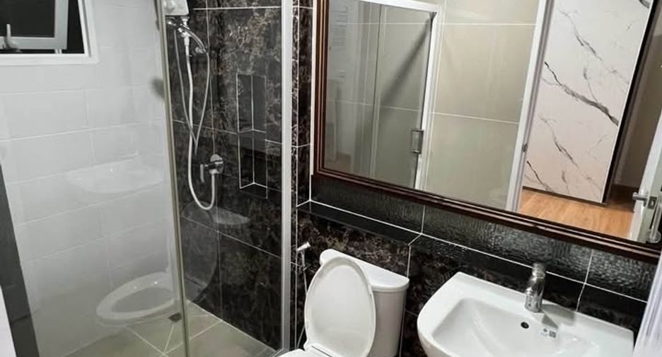 For rent 4 bedrooms house in Prawet, Bangkok