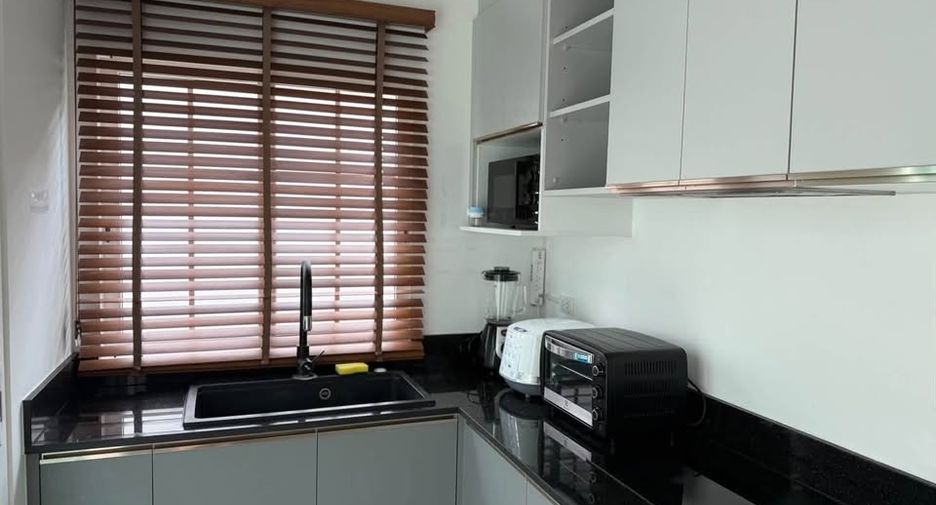 Haus zur Miete mit 4 Zimmer in Bang Phli, Samut Prakan