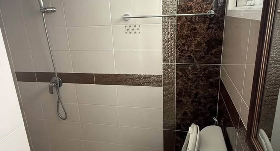 Haus zur Miete mit 4 Zimmer in Bang Phli, Samut Prakan