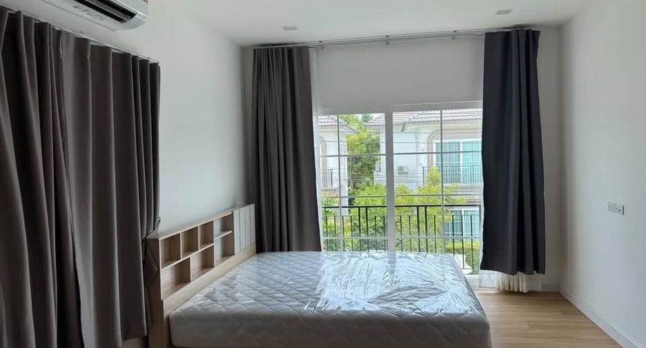 Haus zur Miete mit 4 Zimmer in Bang Phli, Samut Prakan