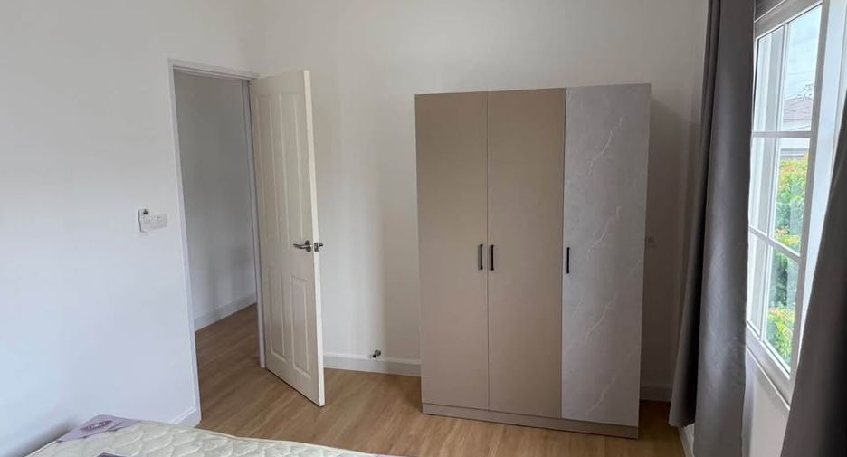 Haus zur Miete mit 4 Zimmer in Bang Phli, Samut Prakan