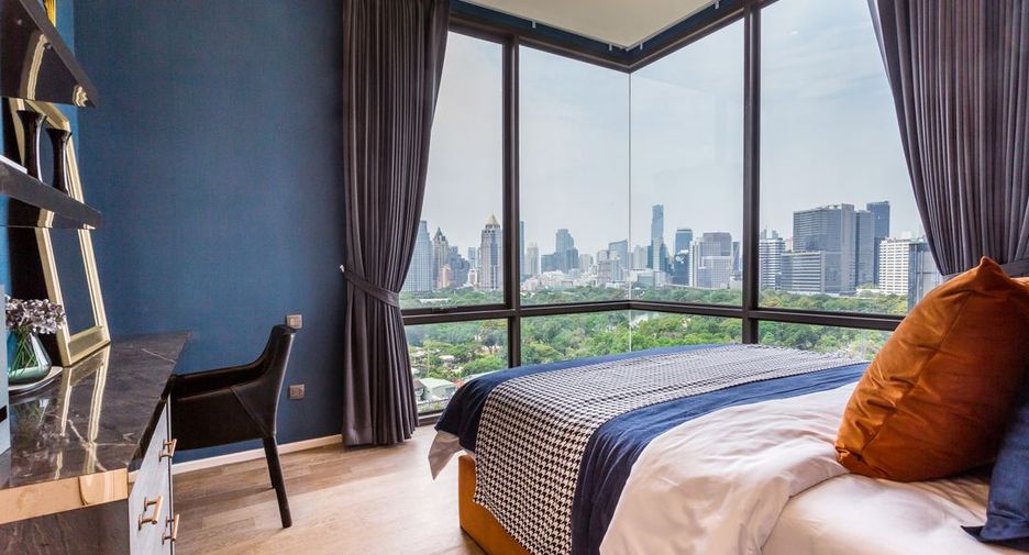 For sale 2 bedrooms condo in Pathum Wan, Bangkok