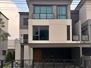 Haus zur Miete mit 4 Zimmer in Bang Phli, Samut Prakan