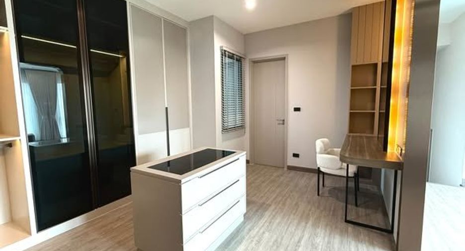 Haus zur Miete mit 4 Zimmer in Bang Phli, Samut Prakan