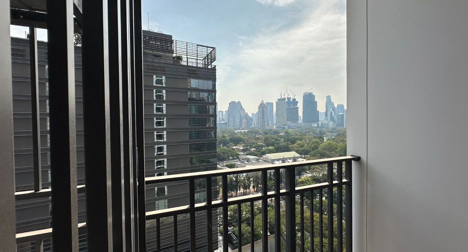 For sale 1 bed condo in Pathum Wan, Bangkok