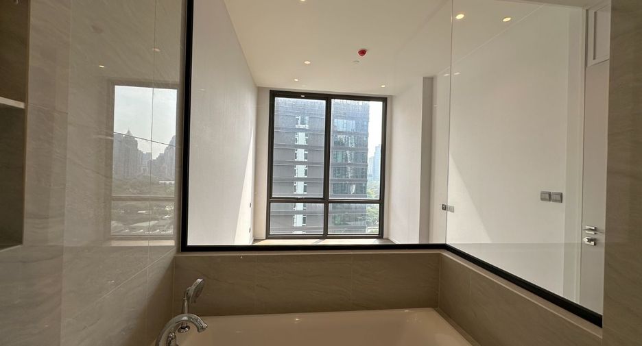 For sale 1 bed condo in Pathum Wan, Bangkok