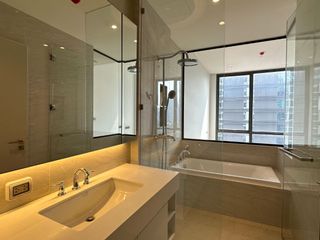 For sale 1 bed condo in Pathum Wan, Bangkok