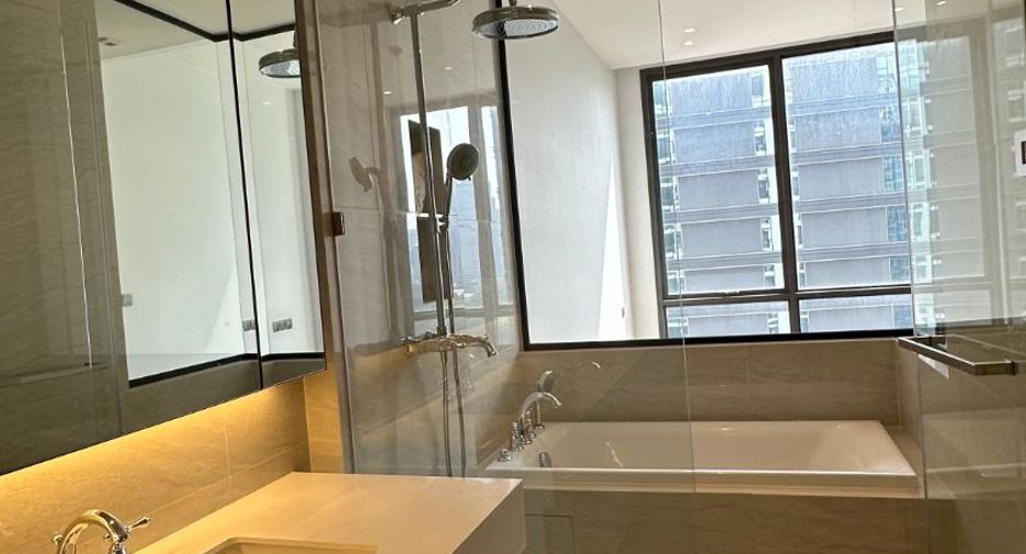 For sale 1 bed condo in Pathum Wan, Bangkok