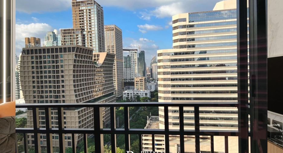 For sale 1 bed condo in Pathum Wan, Bangkok
