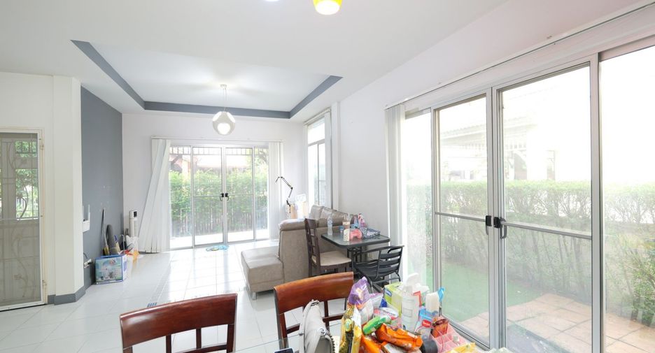 À vendre 3 chambres maison à Bang Sao Thong, Samut Prakan