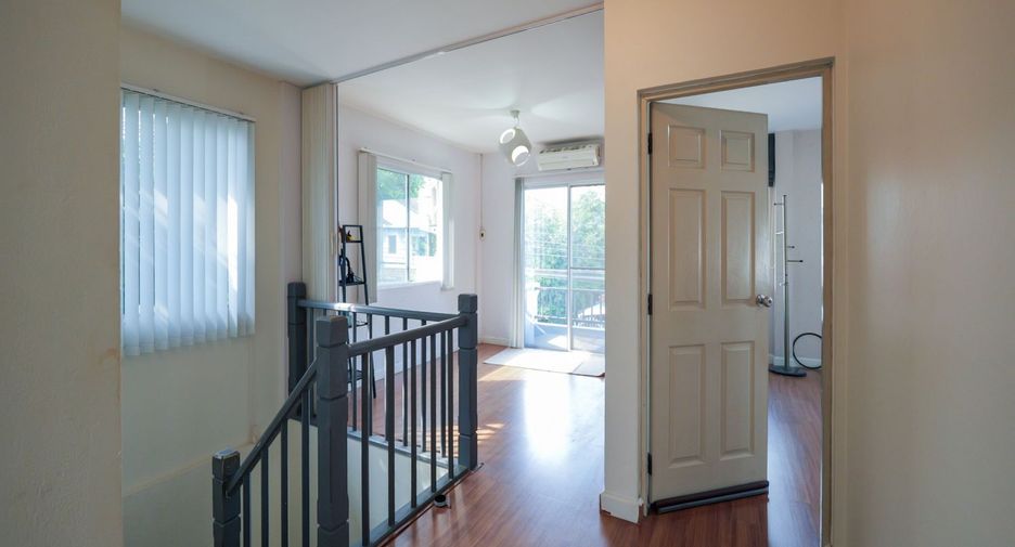 À vendre 3 chambres maison à Bang Sao Thong, Samut Prakan