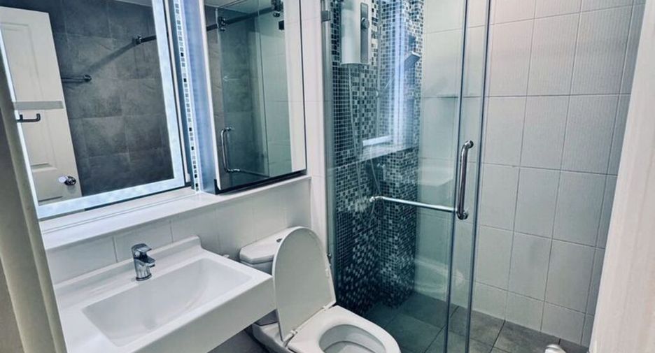 For rent 1 bed condo in Yan Nawa, Bangkok