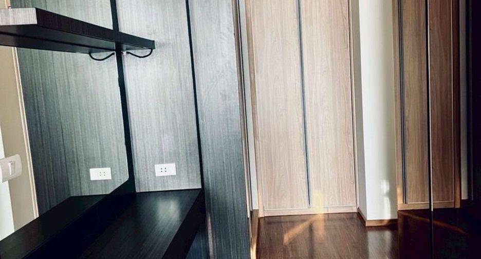 For rent 1 bed condo in Yan Nawa, Bangkok