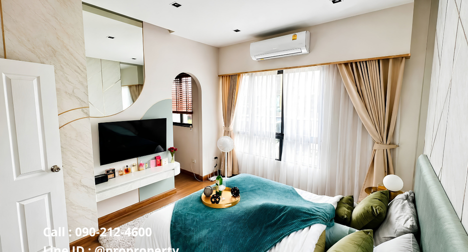For rent 2 bedrooms townhouse in Lat Krabang, Bangkok