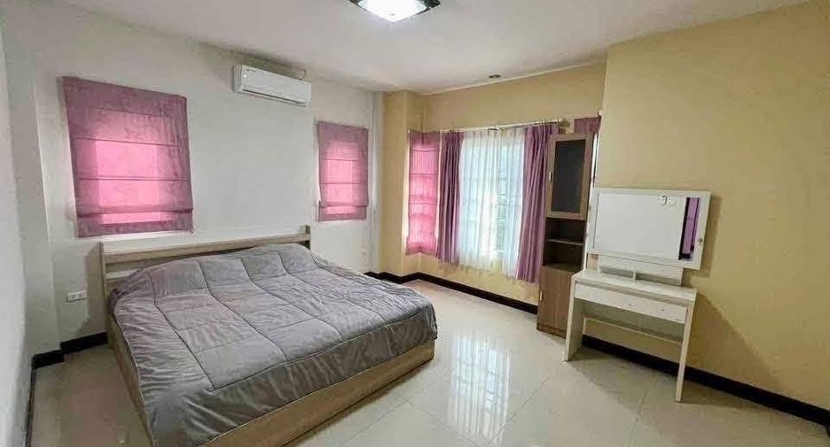 For rent 3 bedrooms house in Bang Lamung, Chonburi