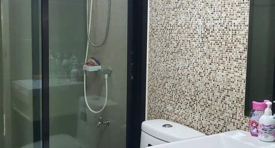 For sale 4 bedrooms house in Si Racha, Chonburi