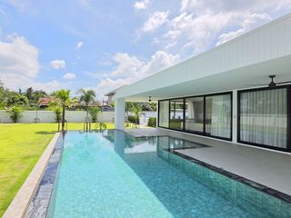 Casa en venta de 5 habitaciones en Bang Lamung, Chonburi