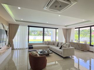 Casa en venta de 5 habitaciones en Bang Lamung, Chonburi