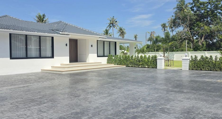Casa en venta de 5 habitaciones en Bang Lamung, Chonburi
