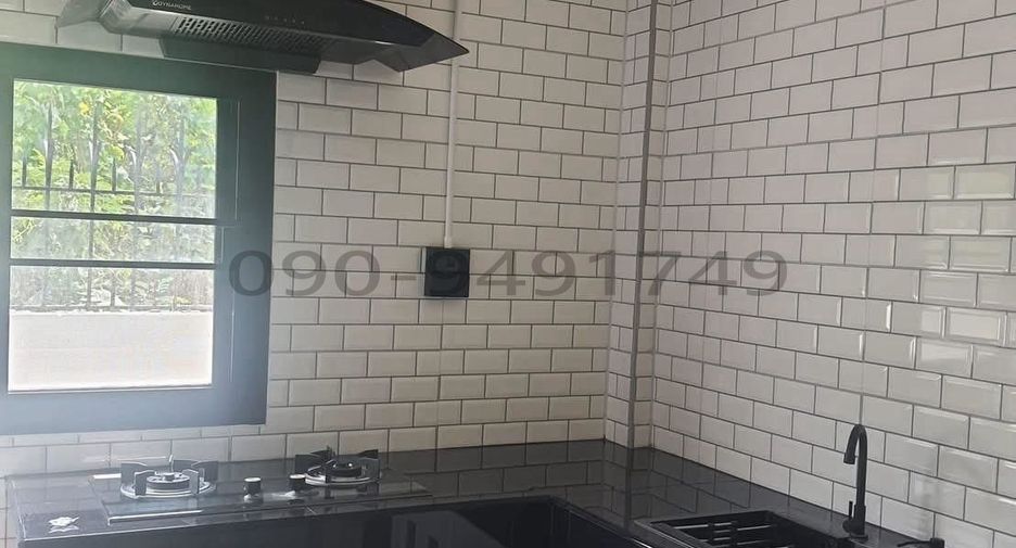 For rent 2 bedrooms townhouse in Lat Phrao, Bangkok
