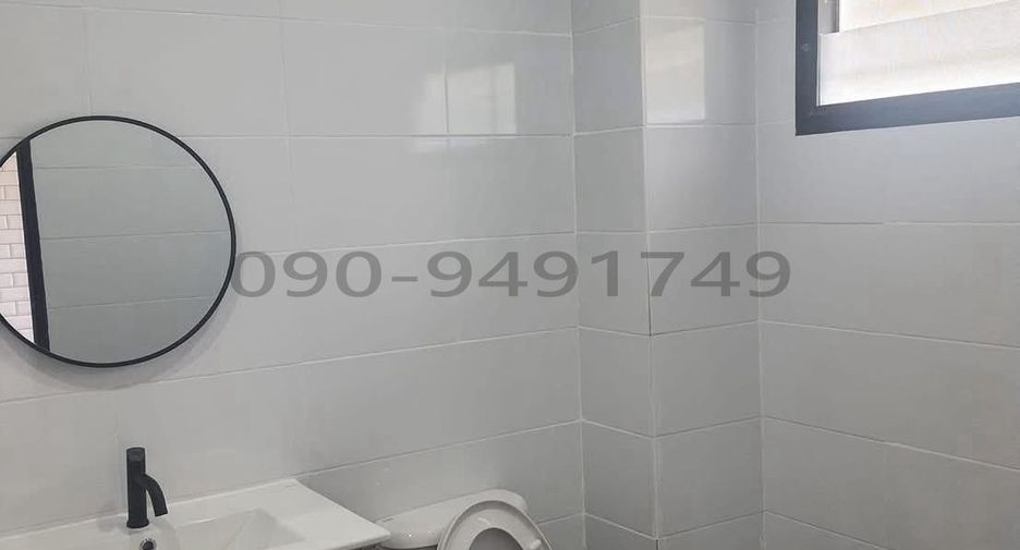 For rent 2 bedrooms townhouse in Lat Phrao, Bangkok