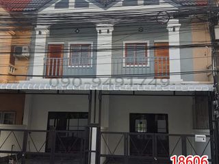 For sale 2 bedrooms townhouse in Lat Phrao, Bangkok