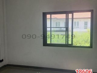 For sale 2 bedrooms townhouse in Lat Phrao, Bangkok