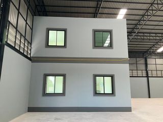 For sale 4 bedrooms warehouse in Mueang Samut Sakhon, Samut Sakhon