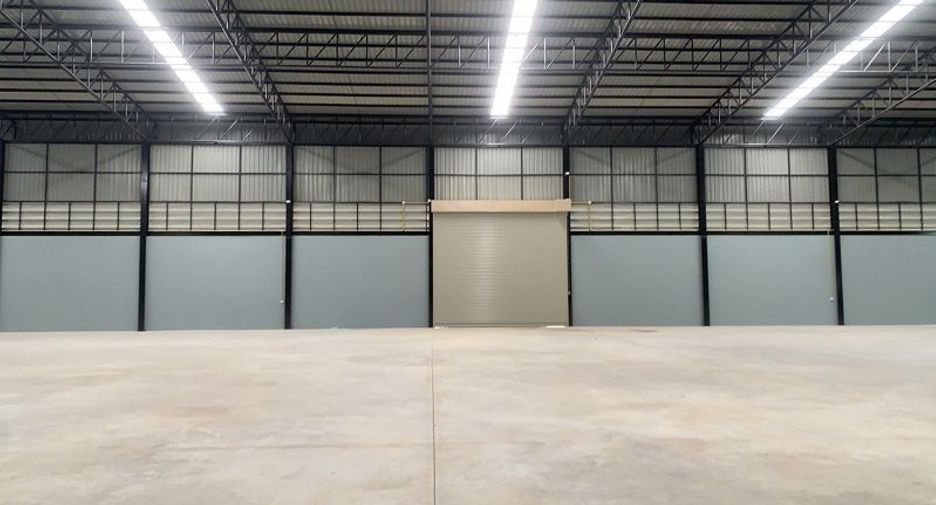 For sale 4 bedrooms warehouse in Mueang Samut Sakhon, Samut Sakhon