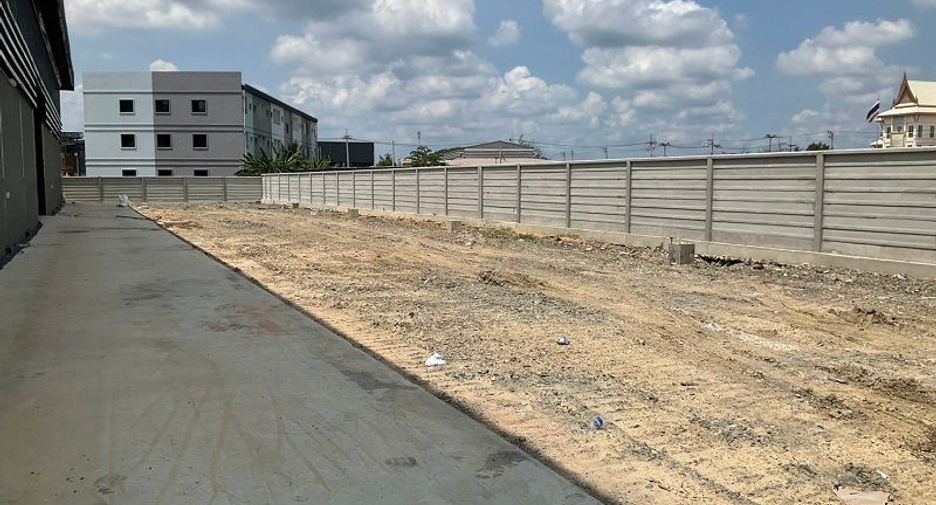 For sale 4 bedrooms warehouse in Mueang Samut Sakhon, Samut Sakhon