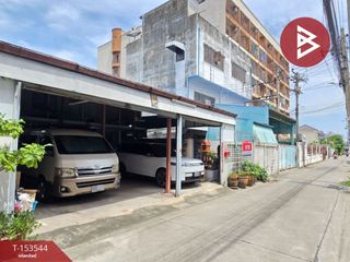 Casa en venta de 3 habitaciones en Khlong Toei, Bangkok