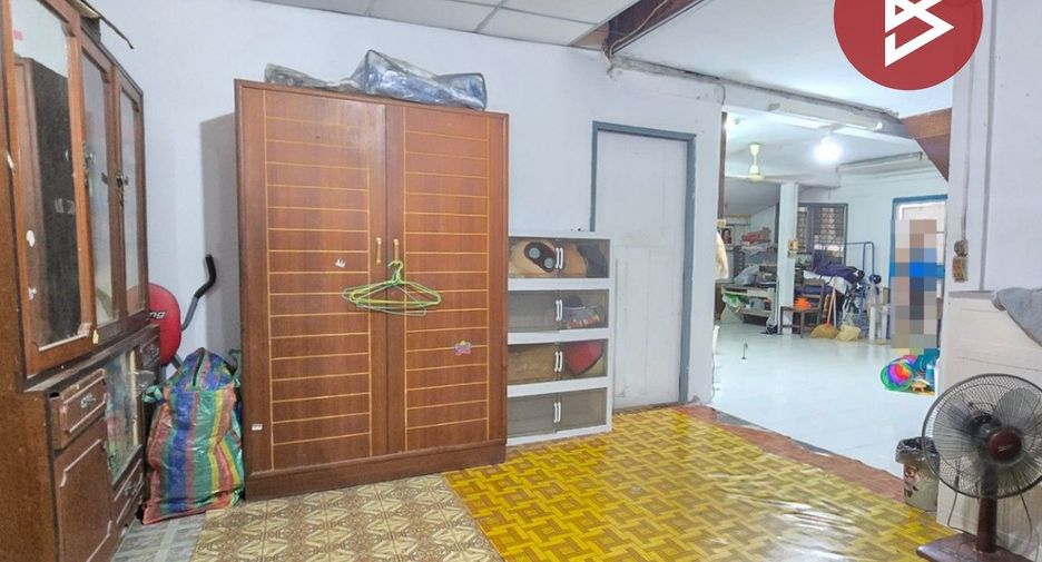 Casa en venta de 3 habitaciones en Khlong Toei, Bangkok