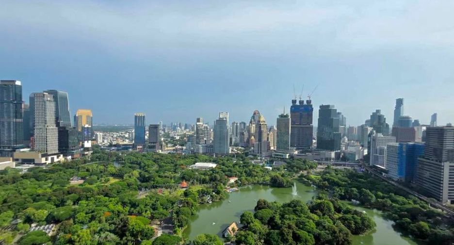 À vendre 2 chambres condo à Pathum Wan, Bangkok