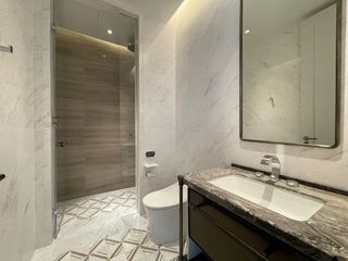 Condo en venta de 2 habitaciones en Sathon, Bangkok