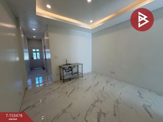 For sale 2 bedrooms townhouse in Mueang Nakhon Pathom, Nakhon Pathom