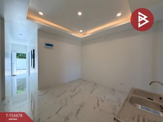 For sale 2 bedrooms townhouse in Mueang Nakhon Pathom, Nakhon Pathom