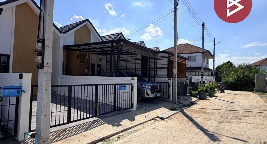 For sale 2 bedrooms townhouse in Mueang Nakhon Pathom, Nakhon Pathom