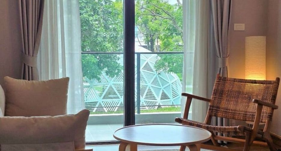 Casa en alquiler y en venta de 4 habitaciones en Bang Phli, Samut Prakan