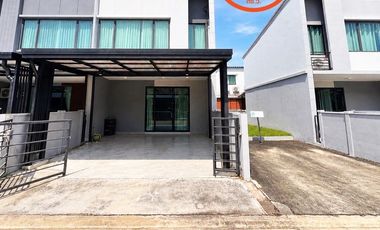 Reihenhaus zum Kauf mit 3 Zimmer in Mueang Pathum Thani, Pathum Thani