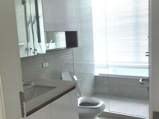 À vendre 2 chambres condo à Pathum Wan, Bangkok