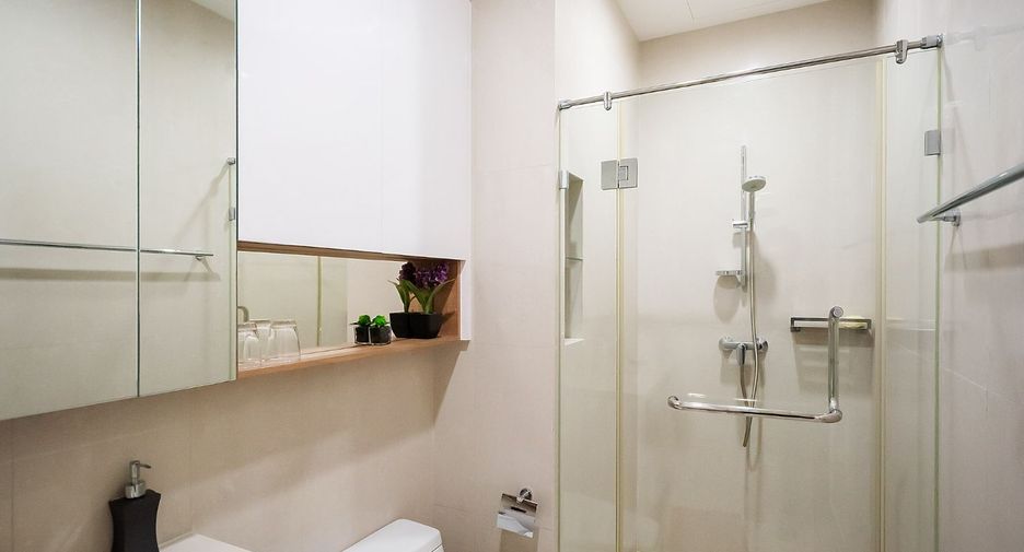 À vendre 2 chambres condo à Pathum Wan, Bangkok