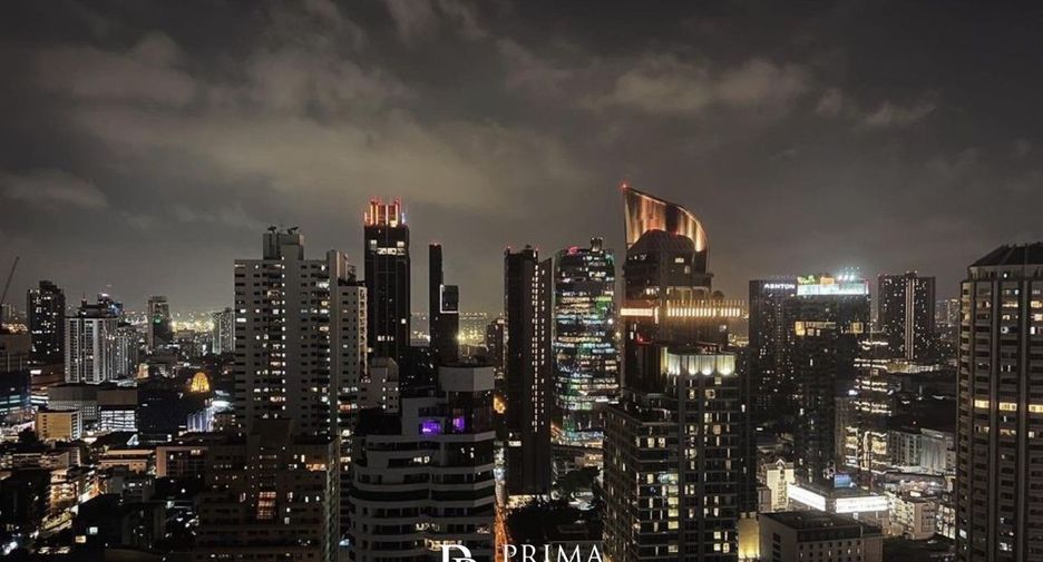 For sale 3 bedrooms condo in Watthana, Bangkok