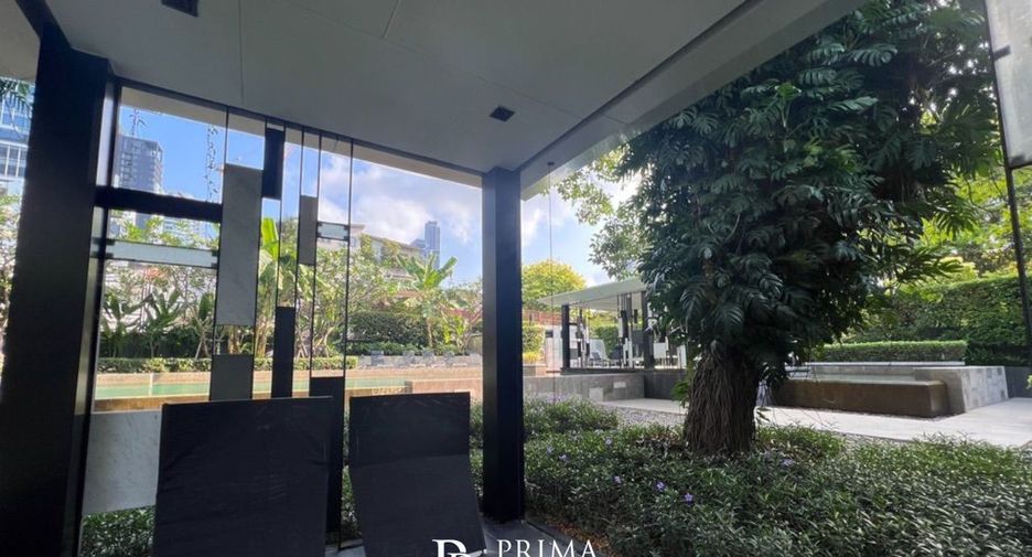 For sale 3 bedrooms condo in Watthana, Bangkok