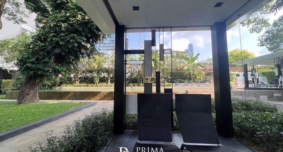 For sale 3 bedrooms condo in Watthana, Bangkok