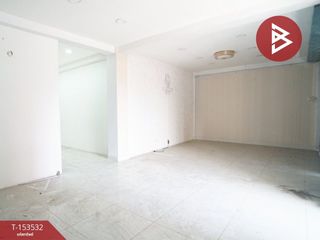 Local comercial en venta de 7 habitaciones en Lat Krabang, Bangkok