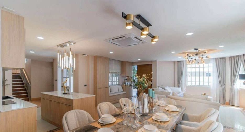 Villa zum Kauf mit 4 Zimmer in Bang Lamung, Chonburi