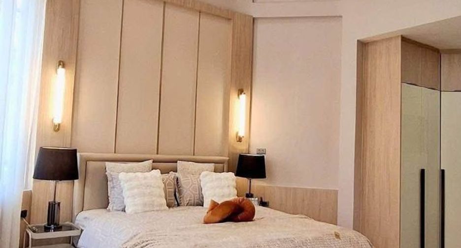Villa zum Kauf mit 4 Zimmer in Bang Lamung, Chonburi