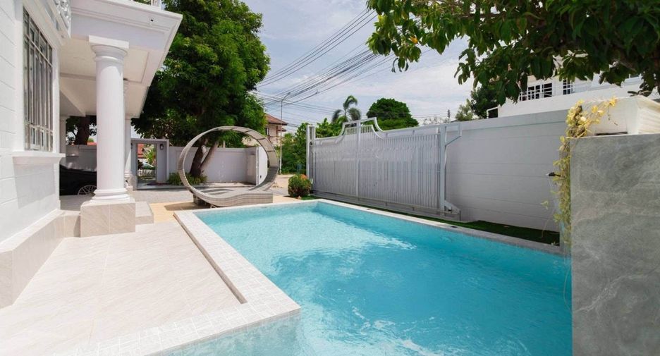 Villa zum Kauf mit 4 Zimmer in Bang Lamung, Chonburi